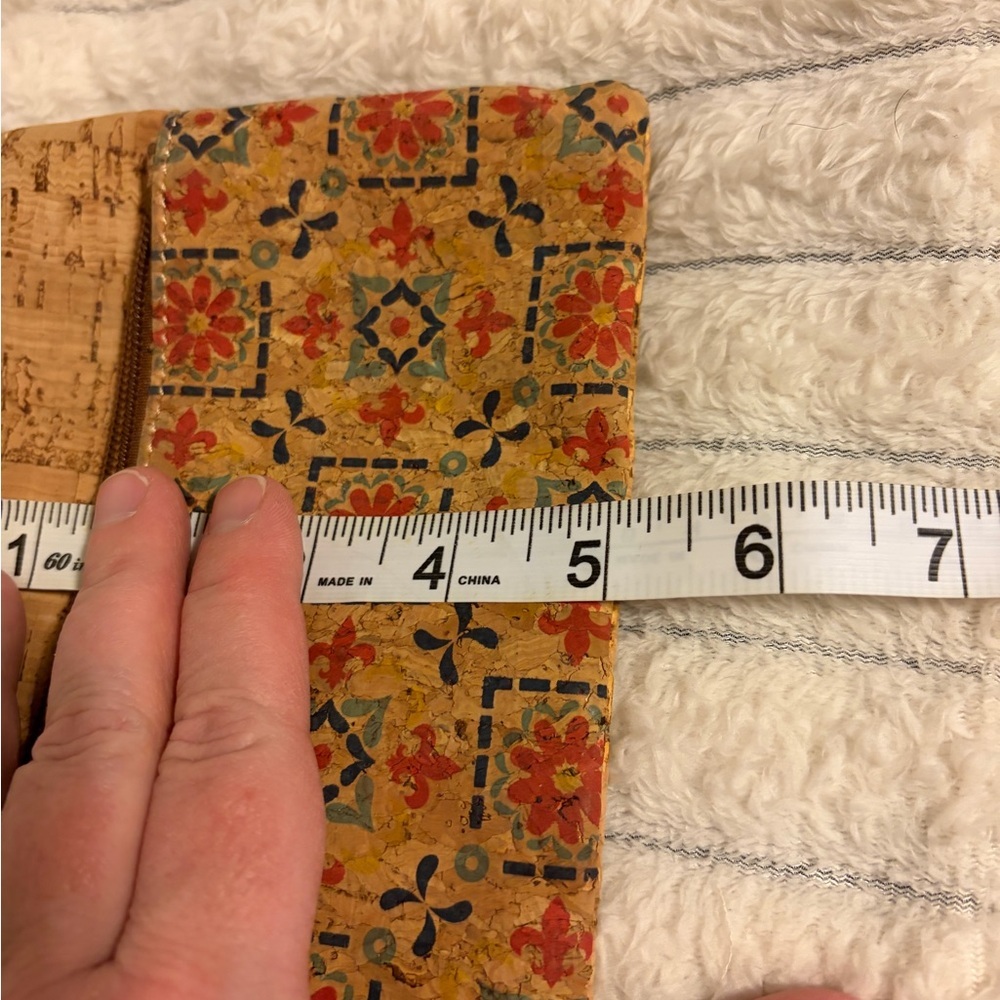 Floral Cork Wristlet Zip Pouch Vegan Eco Friendly Clutch - Picture 3 of 5
